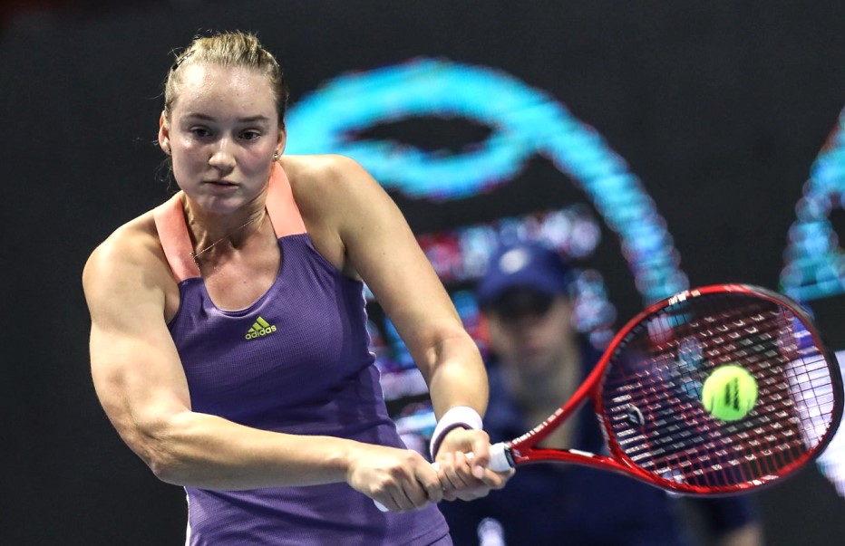 Elena Rybakina may be one of the ten best tennis players in the world ...